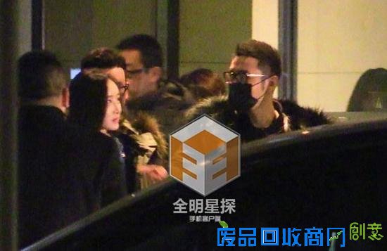 黄晓明携众美女开心飙歌 Baby知道吗？