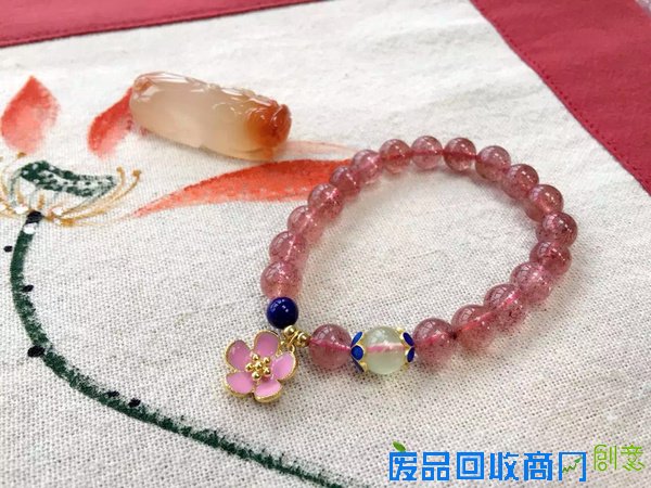 鸟语花香春正浓，欣赏春意浓浓的水晶珠宝首饰！