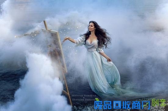 沐浴在阳光下的女神