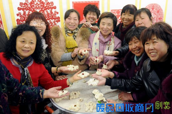 孝义:逛民俗文化大集 品浓浓年味儿