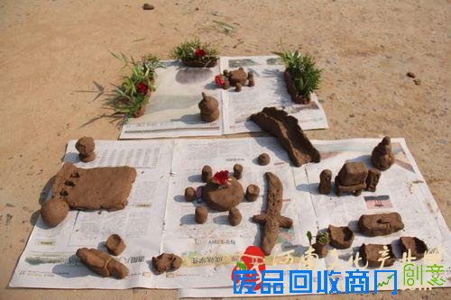 爱心支教队创意泥塑课：留守儿心中的家