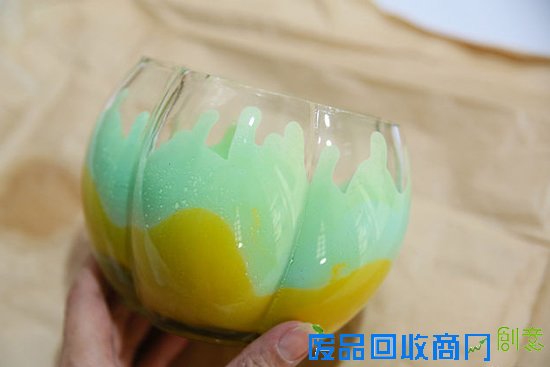 两层的颜色可根据自己的喜好选择