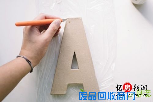 DIY手工字母花卉 打造个性家居墙面装饰