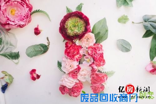 DIY手工字母花卉 打造个性家居墙面装饰