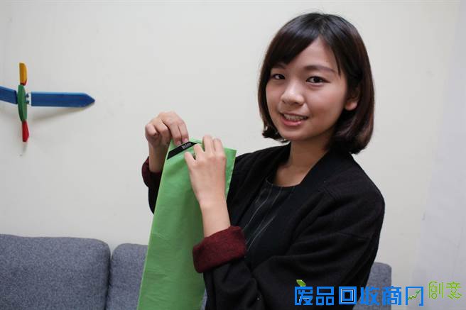 第一科大创意研发,打开垃圾袋So Easy 第一科大创意研发,打开垃圾袋So Easy