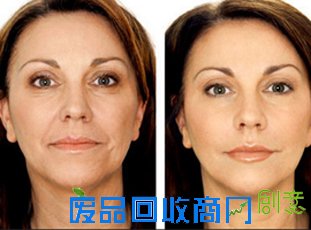 57岁杨丽萍家居写真 容颜不老似仙女情绪是秘籍