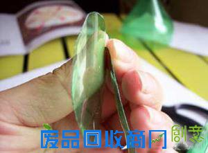科技小制作-用雪碧瓶自己制作花篮 - 5068儿童