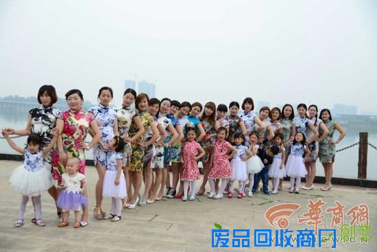 旗袍美女相约汉江