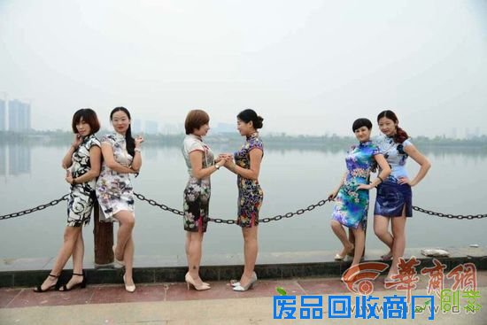旗袍美女相约汉江