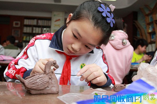 无锡市中小学生:迎接江苏省“爱鸟周”