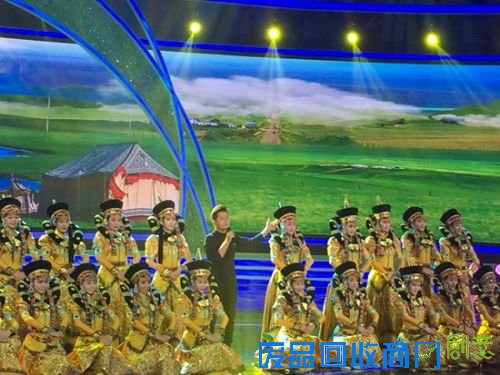云飞《父亲的草原母亲的河》 唱响春满人间正清明