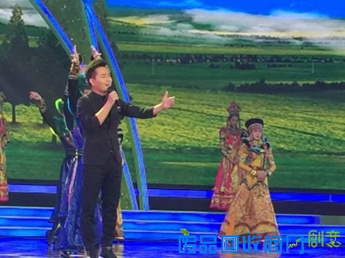 云飞《父亲的草原母亲的河》 唱响春满人间正清明