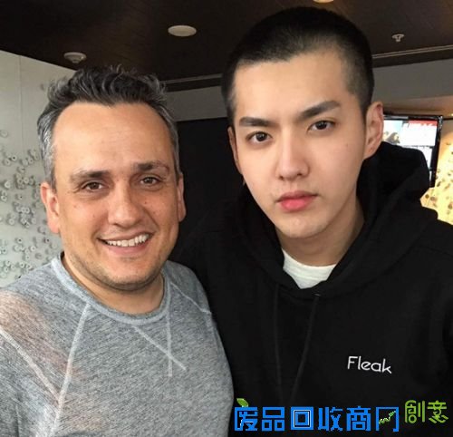 音乐电影两不误 吴亦凡获年度最受欢迎新人奖