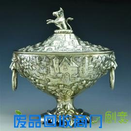 盛世兴收藏 银器、珠宝等另类藏品成新宠