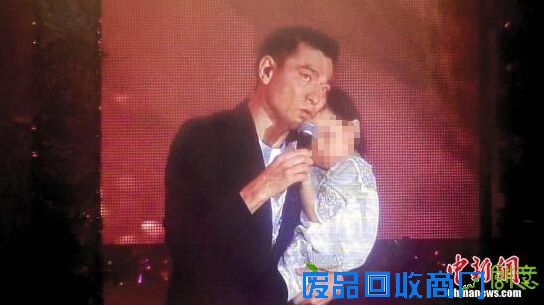 50岁朱丽倩怀胎4个月 娱乐圈四五十岁的高龄产妇