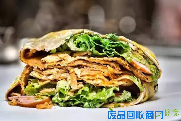 90后中国姑娘告别娱乐圈子，在纽约卖起煎饼果子，日进过万！