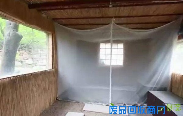 中国最任性小夫妻教你如何没钱也任性