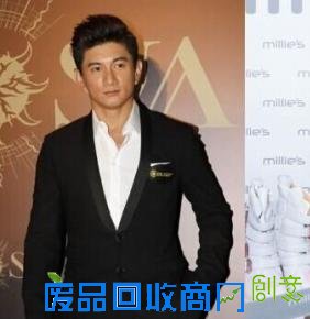 吴奇隆为女友减产：少接工作 踏入人生另一阶段