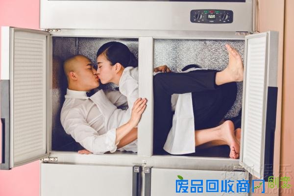 包贝尔包文婧婚纱照曝光烈焰红唇上演冰箱湿吻