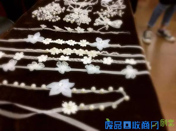 配饰对于新娘造型的重要性