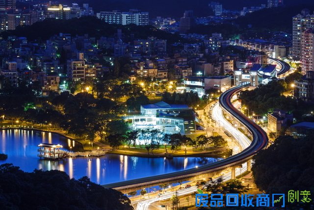 原来平面照片的立体感是这样来的