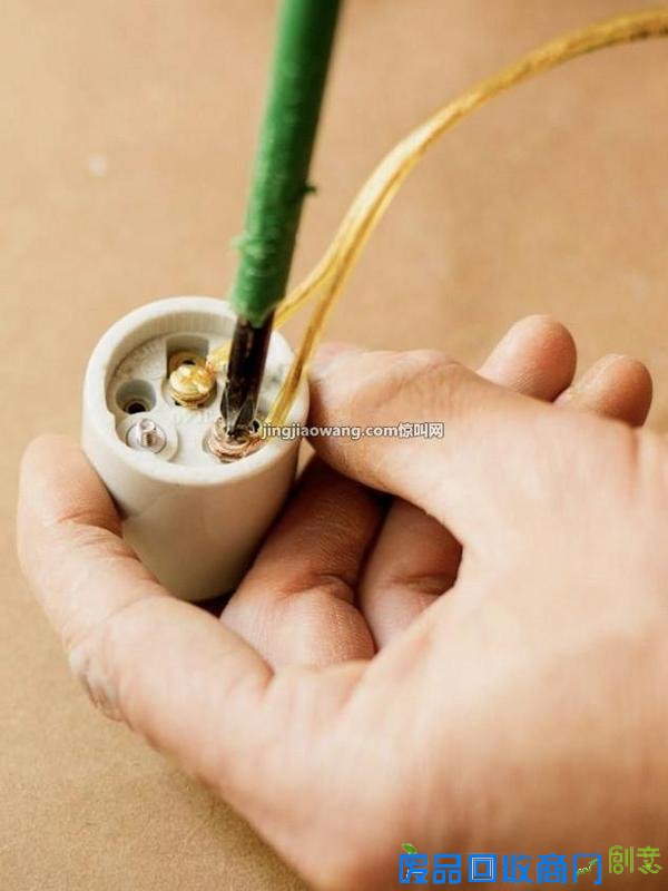 简单切割空瓶和DIY个性吊灯的方法