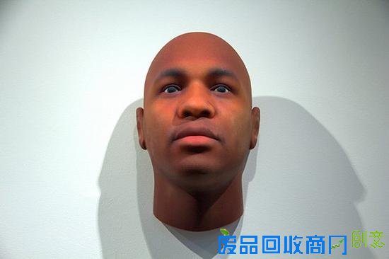 从口香糖和烟头提取DNA 艺术家造出仿生人面具