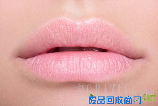 自己动手最省钱 DIY护唇膏赶走冬日干燥