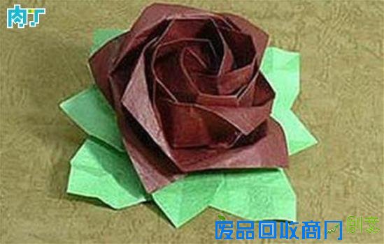 手工DIY一款很逼真折纸玫瑰花的折法图解教程