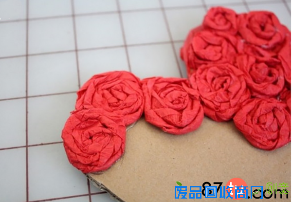 玫瑰之心花束折纸图解教程