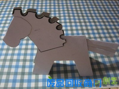 瓦楞纸、卡纸手工制作图片教程 可爱的小木马◆肉丁儿童网