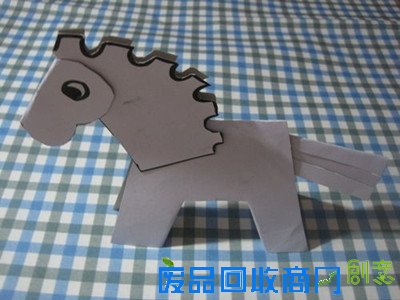 瓦楞纸、卡纸手工制作图片教程 可爱的小木马◆肉丁儿童网