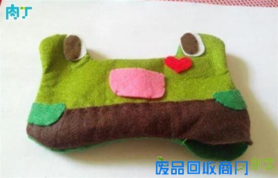 不织布DIY可爱的青蛙鼠标靠垫手工制作教程