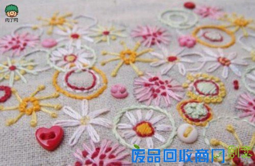《爱心树》手工刺绣成品及详细绣法分解步骤和图纸