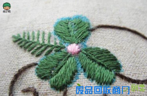 《爱心树》手工刺绣成品及详细绣法分解步骤和图纸