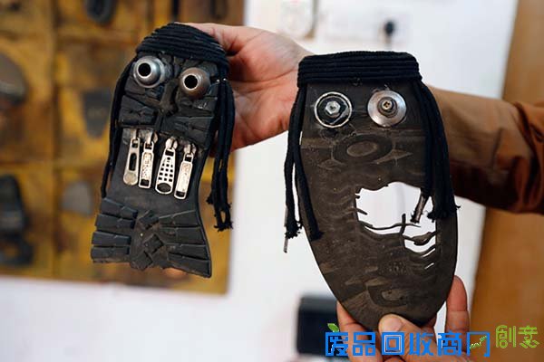伊拉克教授羞辱IS成员 用破鞋底为其制作脸谱(图)