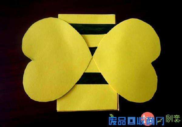 童趣小蜜蜂牛奶盒装饰折纸图解教程