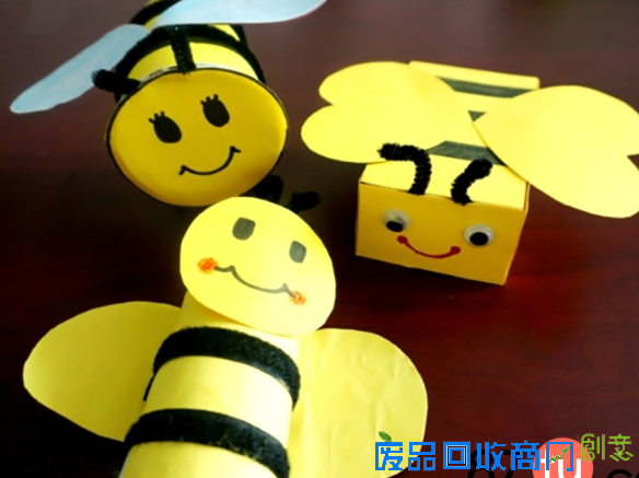 童趣小蜜蜂牛奶盒装饰折纸图解教程