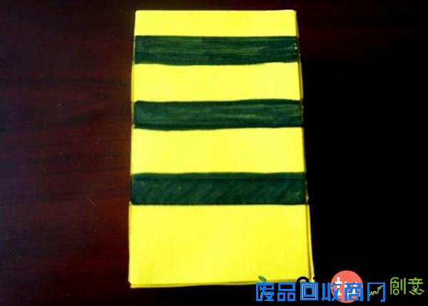 童趣小蜜蜂牛奶盒装饰折纸图解教程