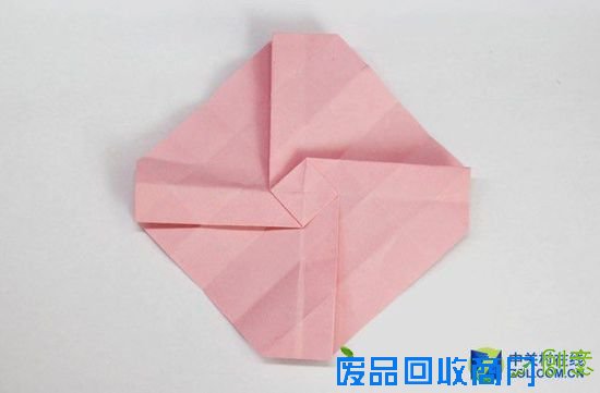 折纸时代1.4：世界接吻日 纸玫瑰助兴