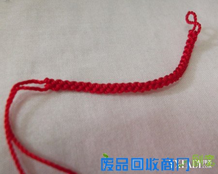 【图】编项链的编法图解 7步教你DIY红绳项链