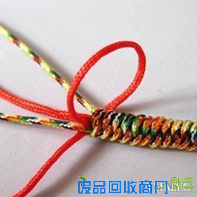 简单编绳手链图解你知道吗 七步轻松掌握