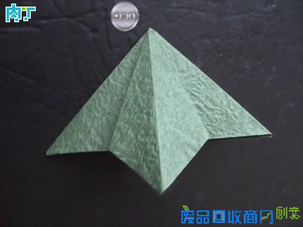 50种纸玫瑰的折法之带枝叶纸玫瑰花折纸方法图解 玫瑰花叶折法╭★肉丁网