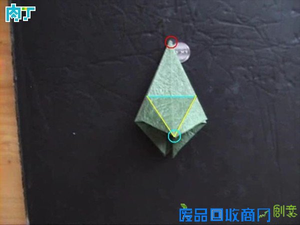 50种纸玫瑰的折法之带枝叶纸玫瑰花折纸方法图解 玫瑰花叶折法╭★肉丁网