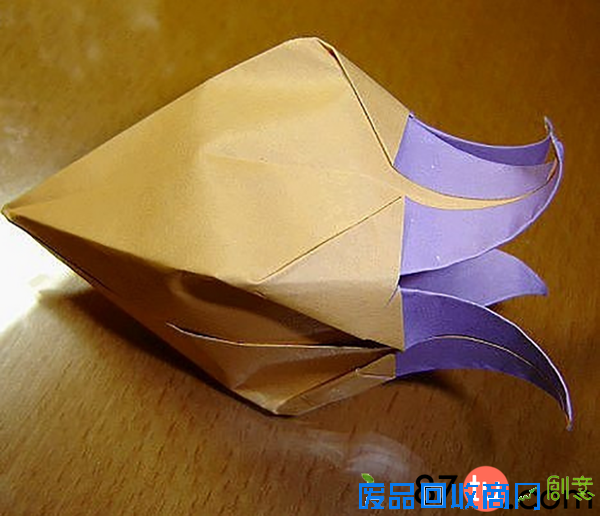 娇羞欲滴的铃兰折纸图解教程