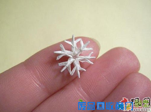 手工制作大全：雪花折纸教程 雪花折纸步骤