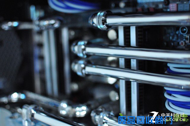 「Z玩主」硬派金属风格 天价信仰神机 