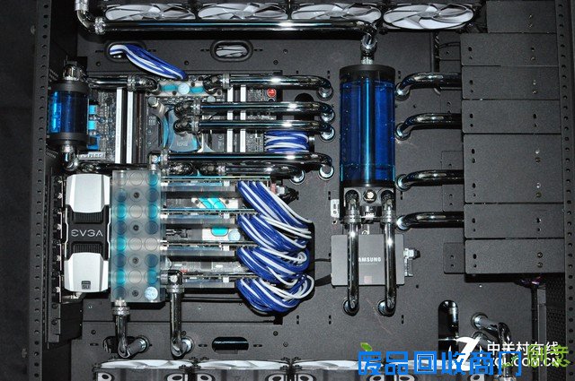 「Z玩主」硬派金属风格 天价信仰神机