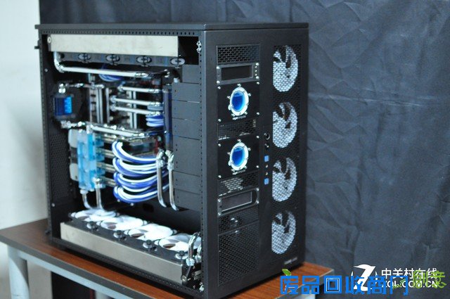 「Z玩主」硬派金属风格 天价信仰神机