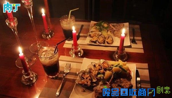 节日DIY 高脚玻璃杯浪漫雪景造型杯的方法╭★肉丁网